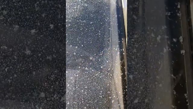 Избавится от льда на лобовом за 5 секунд! Не царапая лобовое! смотреть онлайн