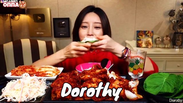 SPICY WEBFOOT OCTOPUS *MOUTHWATERING* смотреть онлайн