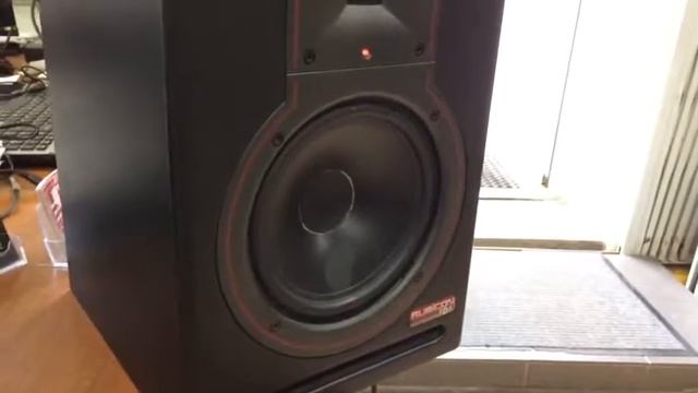 Samson Rubicon R6A Студийные мониторы колонки смотреть онлайн