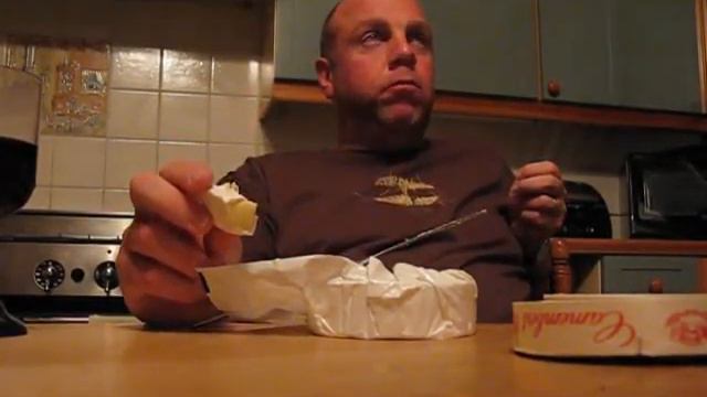 Chilling with the cheese смотреть онлайн