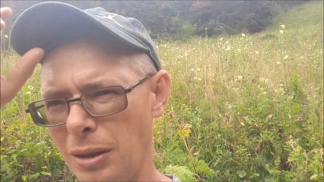 Отдых от стройки. Поход вокруг Оштена. Три перевала, горное озеро, плато Лаго Наки и снег в августе смотреть онлайн