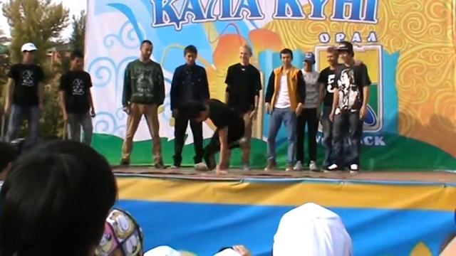 Master Dance на день города 2012.MPG смотреть онлайн