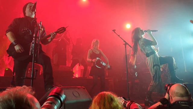 ELUVEITIE - Exile Of The Gods (Manchester 2022 o2 Ritz) [4K] смотреть онлайн