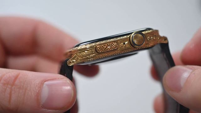 This Apple Watch Is Engraved BY HAND & Made of $24K Gold! смотреть онлайн