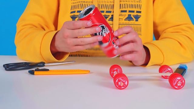 MINI TANQUE DE JUGUETE CON DULCES. LAS NUEVAS AVENTURAS DEL OSITO DE GOMA DE GELATINA смотреть онлайн