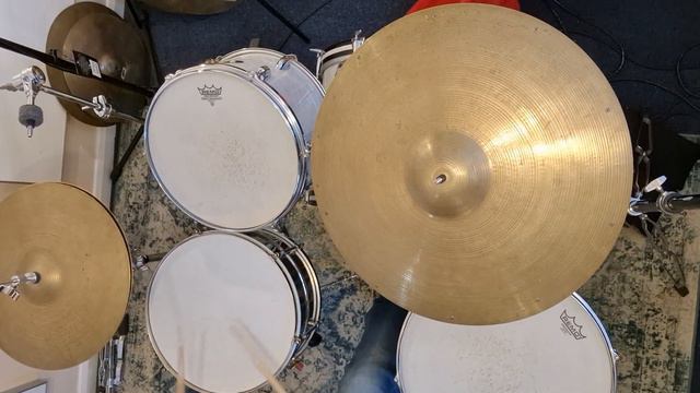Slingerland Gene Krupa Deluxe Outfit 20, 13, 16 in White Marine Pearl, Leedy&Strupe 14x6.5 NoB смотреть онлайн