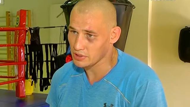 Боксер из Самары встретится с канадцем Дентоном Дэйли смотреть онлайн