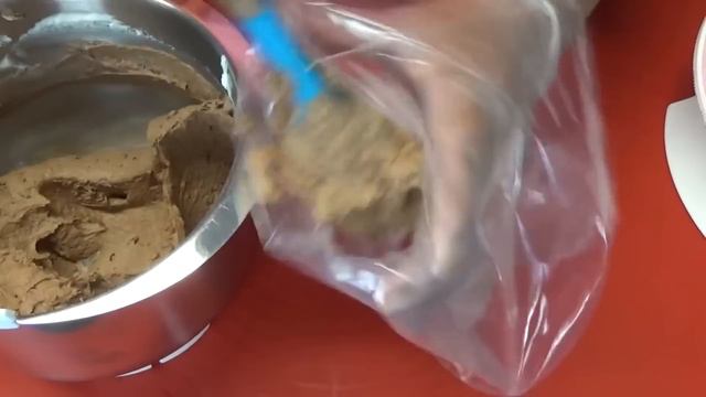 Esse é o Bolo de Chocolate mais fácil de fazer! Extremamente delicioso! Receita Fácil смотреть онлайн