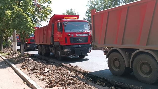 Горловка. Капитальный ремонт дороги по проспекту Ленина