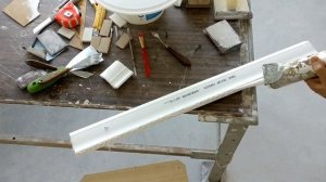 КАК ВЫГНУТЬ потолочный плинтус из полистирола?