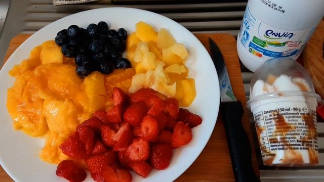 Быстрый Воскресный Ужин ? Смузи?. Батат с капустой Бок-Чой, грибы/Patates douces ? et chou Shangai. смотреть онлайн