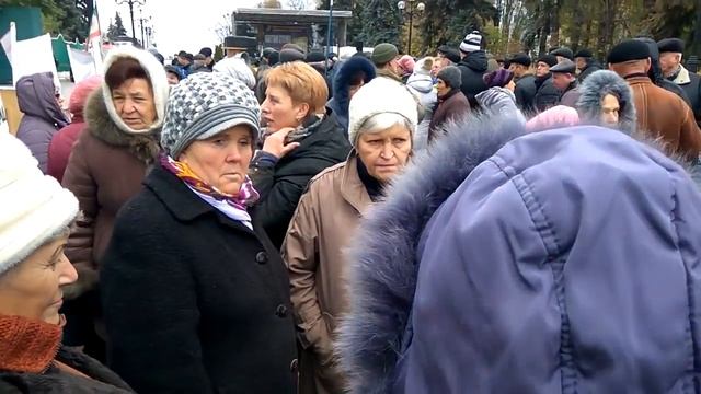 Киевляне едят с помоек. Надо было выше скакать на Майдане! смотреть онлайн