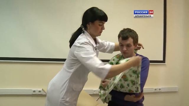 ВЫВИХИ и УШИБЫ. ЧТО ДЕЛАТЬ? КАК ПОМОЧЬ ПРАВИЛЬНО? смотреть онлайн