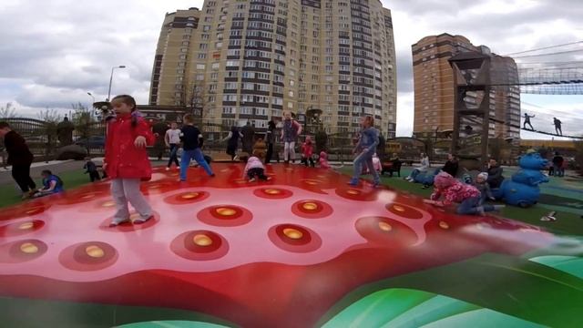 ЛУКОМОРЬЕ - ВЕСЕЛЫЙ ПАРК ДЛЯ ДЕТЕЙ! смотреть онлайн