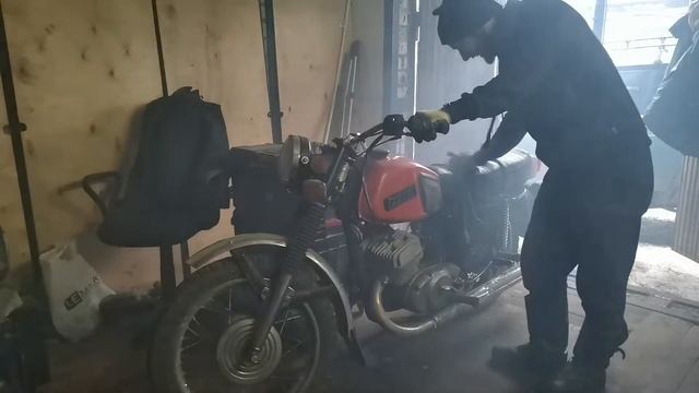 Оживляю Иж Юпитер 5. Простоял 2 года. смотреть онлайн
