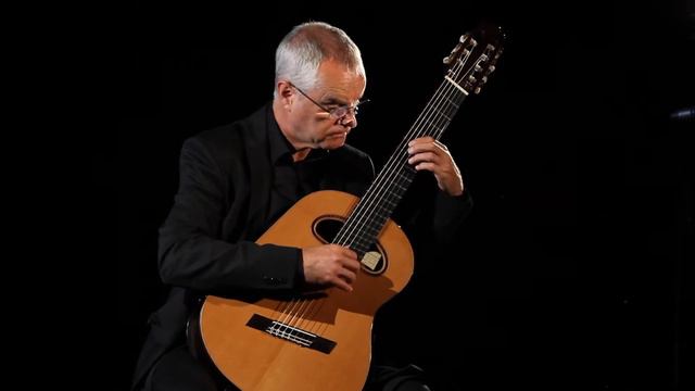 Janez Gregorič plays 2 Con dulce de leche by J. Gregorič on the Kreul-Carlevaro seven-string guitar смотреть онлайн