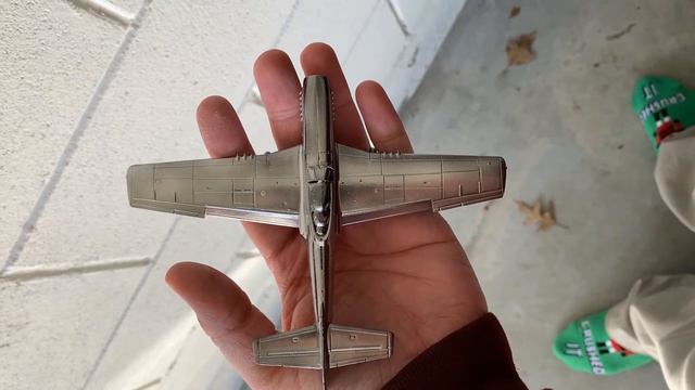 Painting Airfix 1/72 P-51D: Testing Vallejo Metal Color vs. Alclad Chrome смотреть онлайн