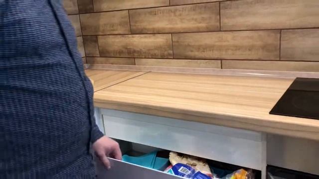 Очень стильная кухня смотреть онлайн