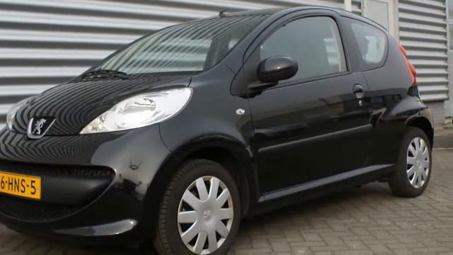 Peugeot 107 1.0 12v 3drs. XS/airco смотреть онлайн