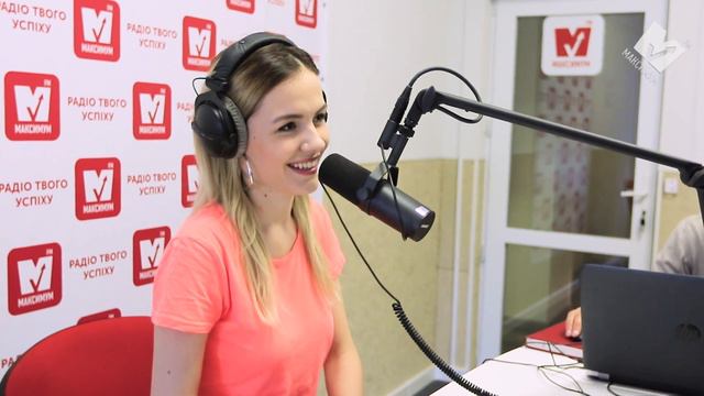 MamaRika розвеселила слухачів Радіо МАКСИМУМ кумедними відповідями смотреть онлайн