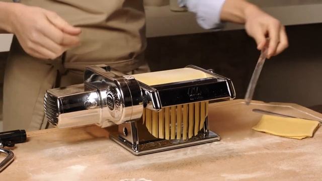Электрический мотор Marcato Motor Pasta Drive для тестораскатки - лапшерезки / мукомолки Италия смотреть онлайн