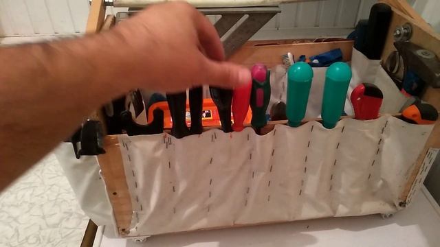 мои самодельные инструментальные сумки(ящики) и ящик для 230й болгарки смотреть онлайн