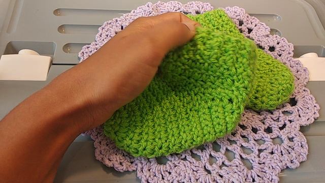 Носочки крючком новорождённому. очень просто смотреть онлайн