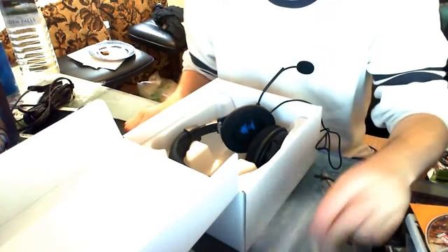 TurtleBeach Px22 Unboxing + Update + Mic Test смотреть онлайн