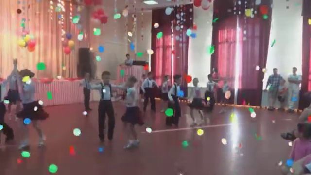 Танцуй, пока молодой! смотреть онлайн