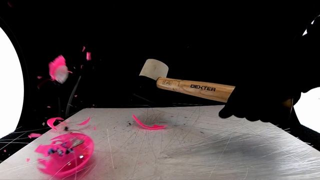 Эксперимент! Что если молоток против предметов быта? Игрушка антистресс, телефон и прочие смотреть онлайн
