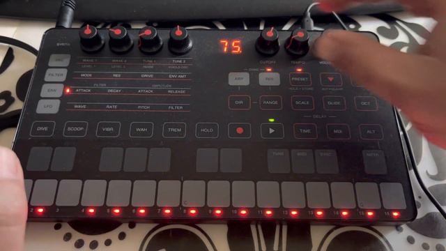 UNO Synthesizer Ik Multimedia / Programming Hardcore Vibes Melody and Sound Modulation jam смотреть онлайн