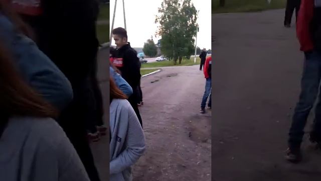 Проводы братишки в армию. Возле военкомата. смотреть онлайн
