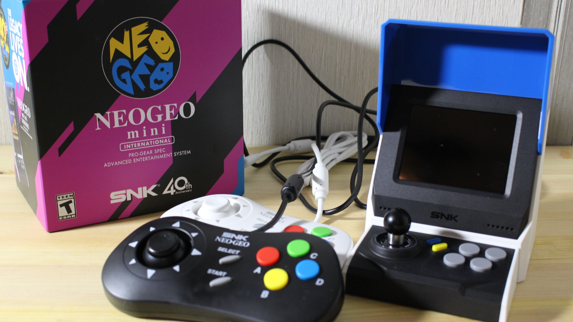 Мини Обзор: NeoGeo Mini Internationali от SNK смотреть онлайн