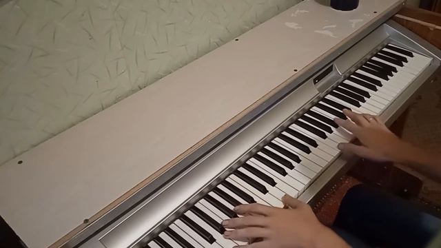 Vivienne Mort - Готика [piano version] смотреть онлайн
