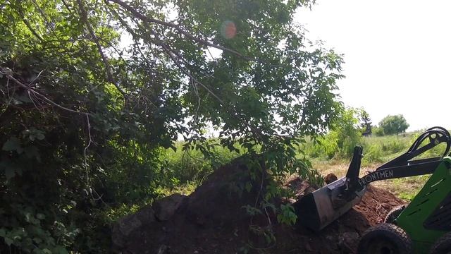 Мини-погрузчик FRONTMEN. Восстановление плотины смотреть онлайн