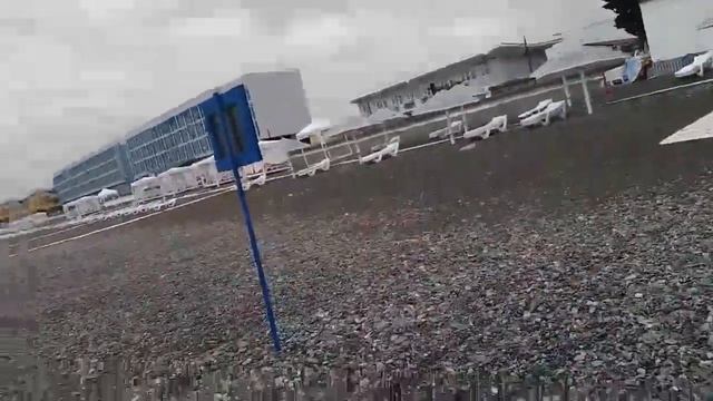 Адлер. Пляж "ЗОЛОТОЙ ОГОНЕК". Самый хороший пляж в Центре Адлера. смотреть онлайн