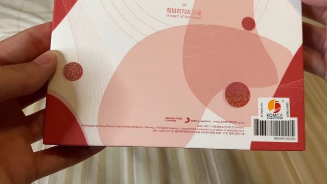 Unboxing Dreamcatcher Summer Holiday - G.I.F.T Versions смотреть онлайн