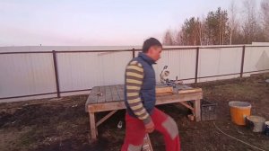 Бетонный столб для забора за 70 рублей.