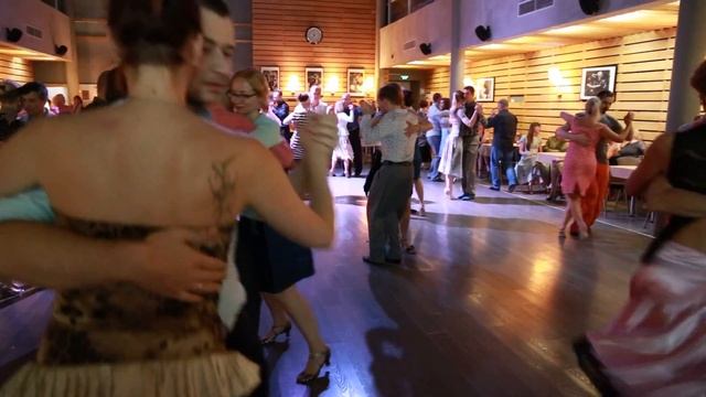 День рождения милонги Ме Густа смотреть онлайн