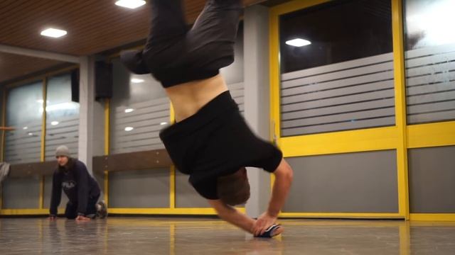 ЛАЙФХАКИ начинающему танцору брейк данса • 7 ПРАВИЛ смотреть онлайн