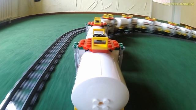 MEGA LEGO® train Action and Crash compilation! смотреть онлайн
