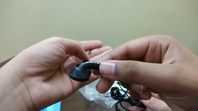 Unboxing my new MP3 PLAYER!!!!!!!!!!??? смотреть онлайн