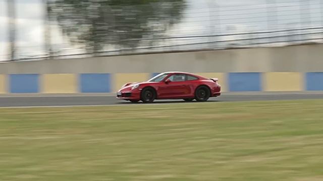 Supertest Porsche 911 GTS (2018) смотреть онлайн