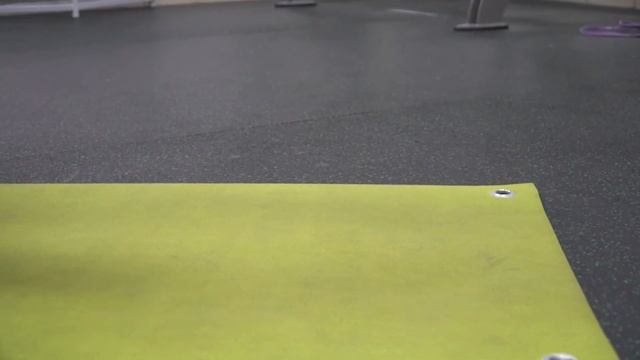 Офисный кроссфит 01.02.21 Наталья Хлуденёва. Разминка на все группы мышц. смотреть онлайн