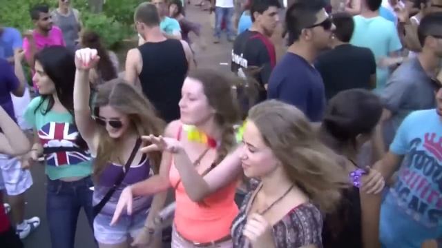 Israeli party at Karmiel (Israel party and street rave with women dancing) смотреть онлайн