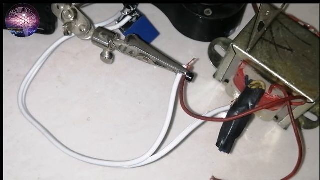 اسهل دارة انفرتر رافع جهد The easiest circuit inverter, a voltage lifter смотреть онлайн