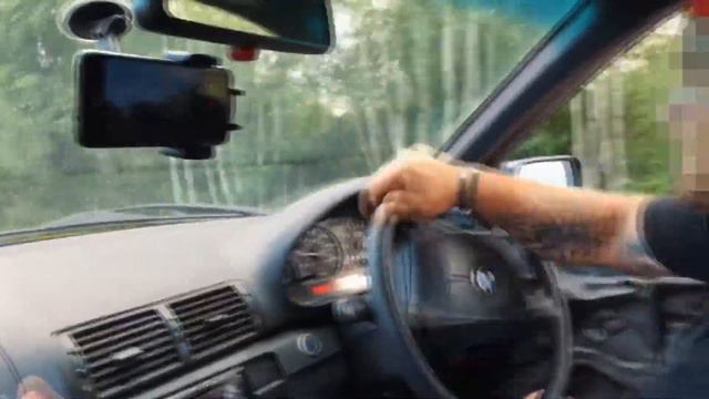 Illegal drifting on secret spot. BMW e46 touring, BMW e36 compact, BMW e36 sedan vs ditch. смотреть онлайн