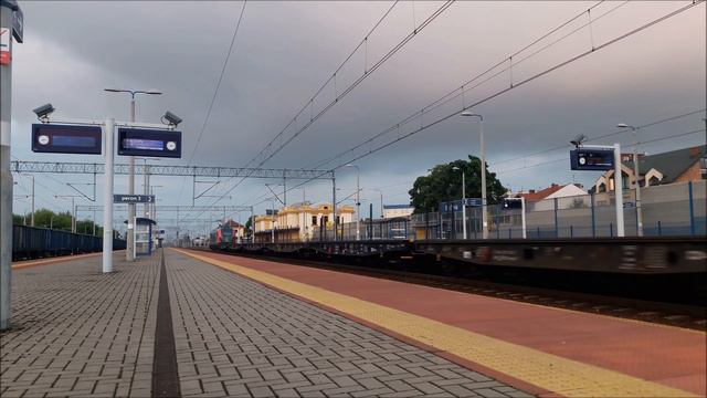 Ciekawe pociągi w Bochni | E6ACTadb-043, 060DA, 15D i inne смотреть онлайн