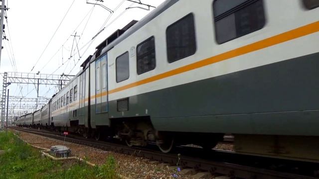 Электропоезд ЭД4М-0502 экспресс сообщением "Крутое - Москва Курский вокзал" смотреть онлайн