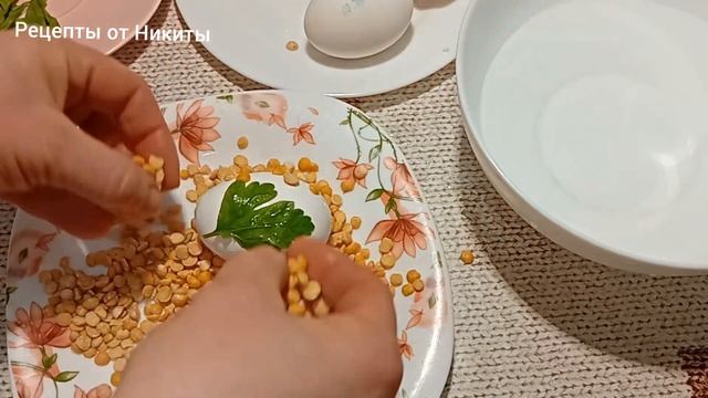 КРАСИМ ЯЙЦА на ПАСХУ. смотреть онлайн
